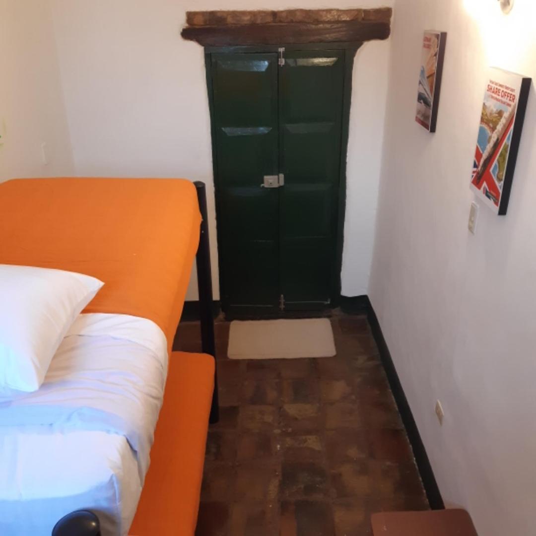 Cedron Hostel Bogotá Exteriör bild