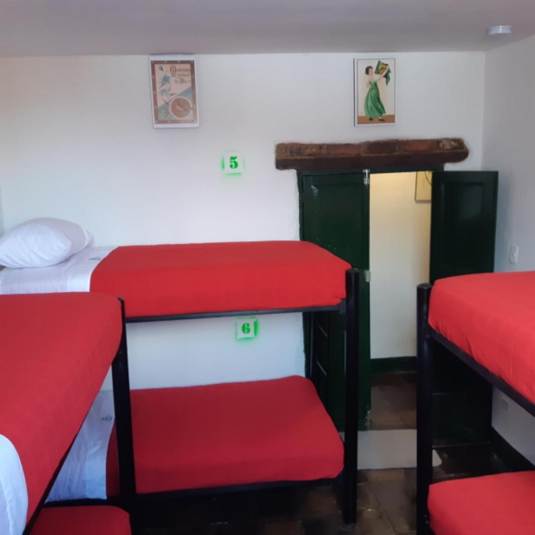 Cedron Hostel Bogotá Exteriör bild